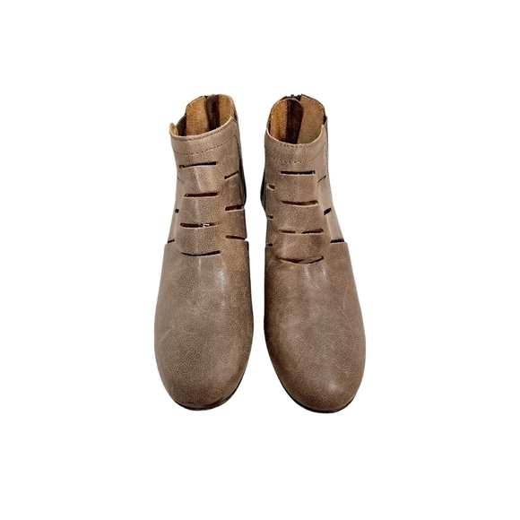 Aquatalia Frieda Sport Calf Taupe Leather Slit Ankle Booties - Picture 4 of 12